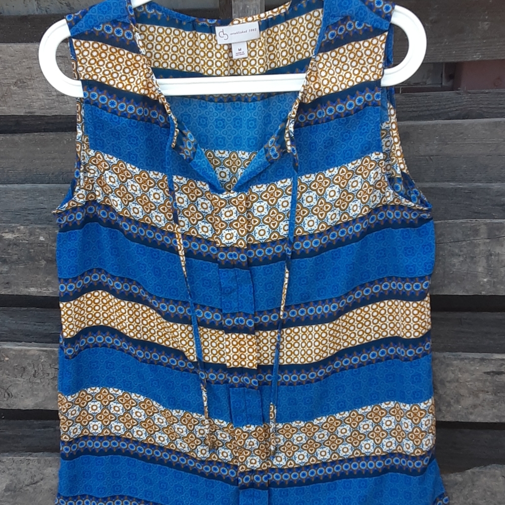 Shirt - Picture 3 of 4